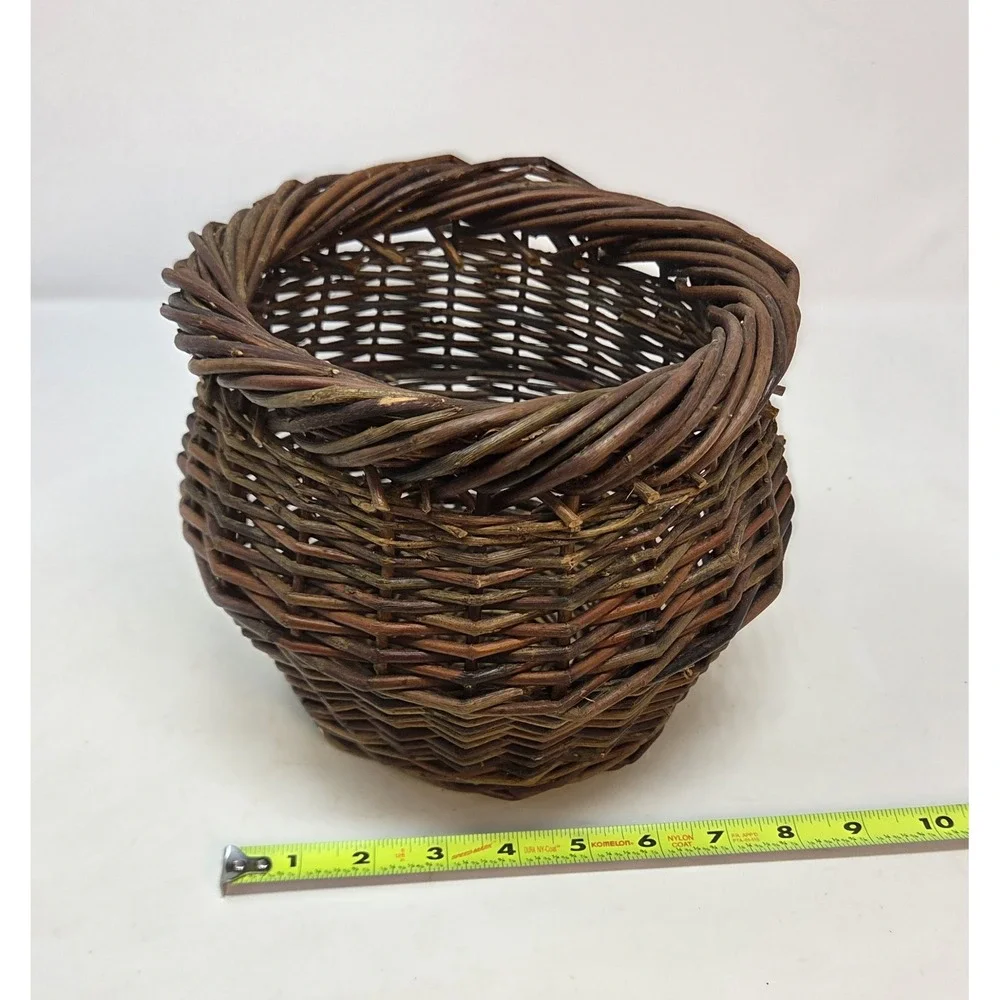 Rustic Primitive Handwoven Willow Twig Basket Rope Rim Farmhouse Decor 8in